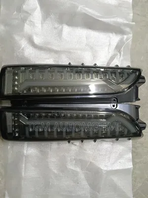 Aftermarket Tail Light Hiace 7l - Smoked
