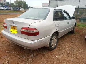 Toyota Corolla 1998 Silver