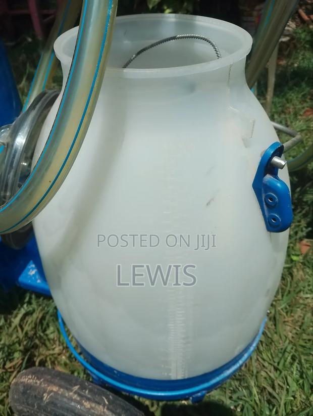 Milking Machine - thumbnail 3