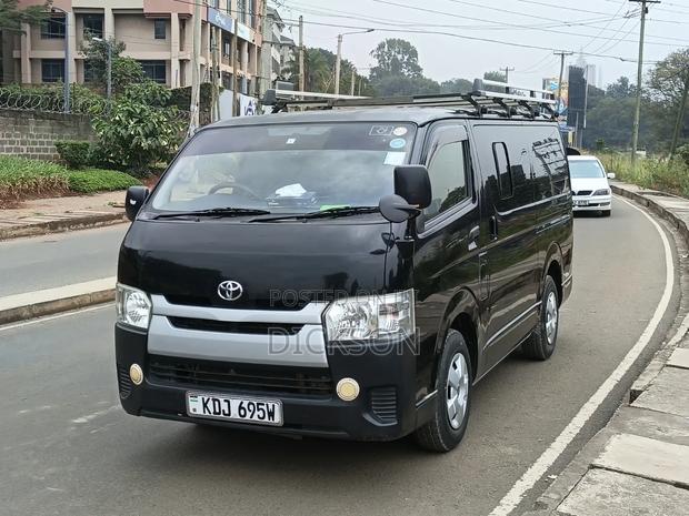 Toyota HiAce 2015 Black