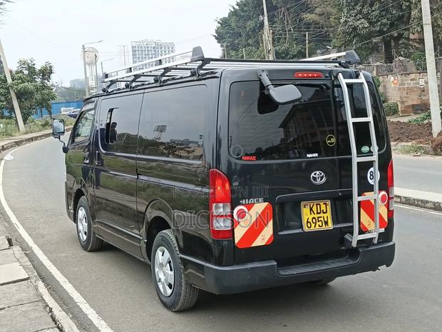 Toyota HiAce 2015 Black - thumbnail 5