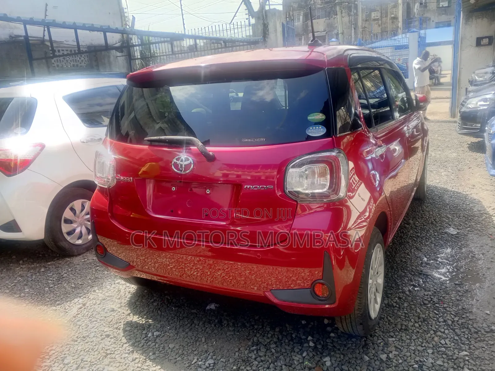 Toyota Passo 2015 Maroon