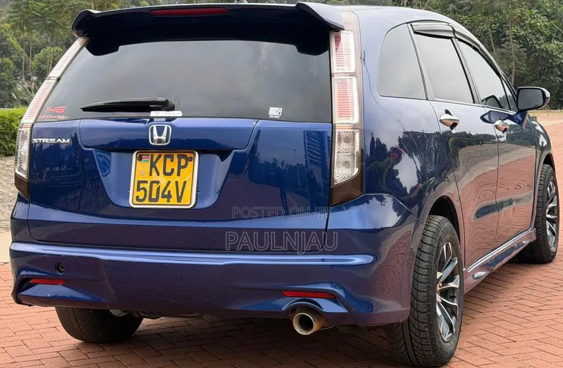 Honda Stream 2010 Blue