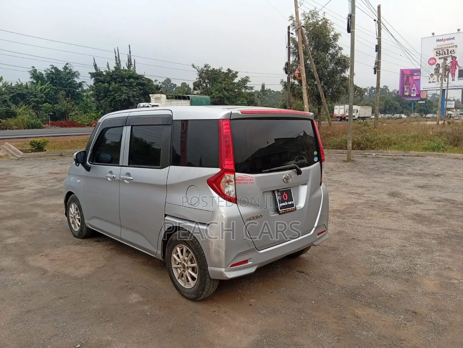 Toyota Roomy 2017 Silver
