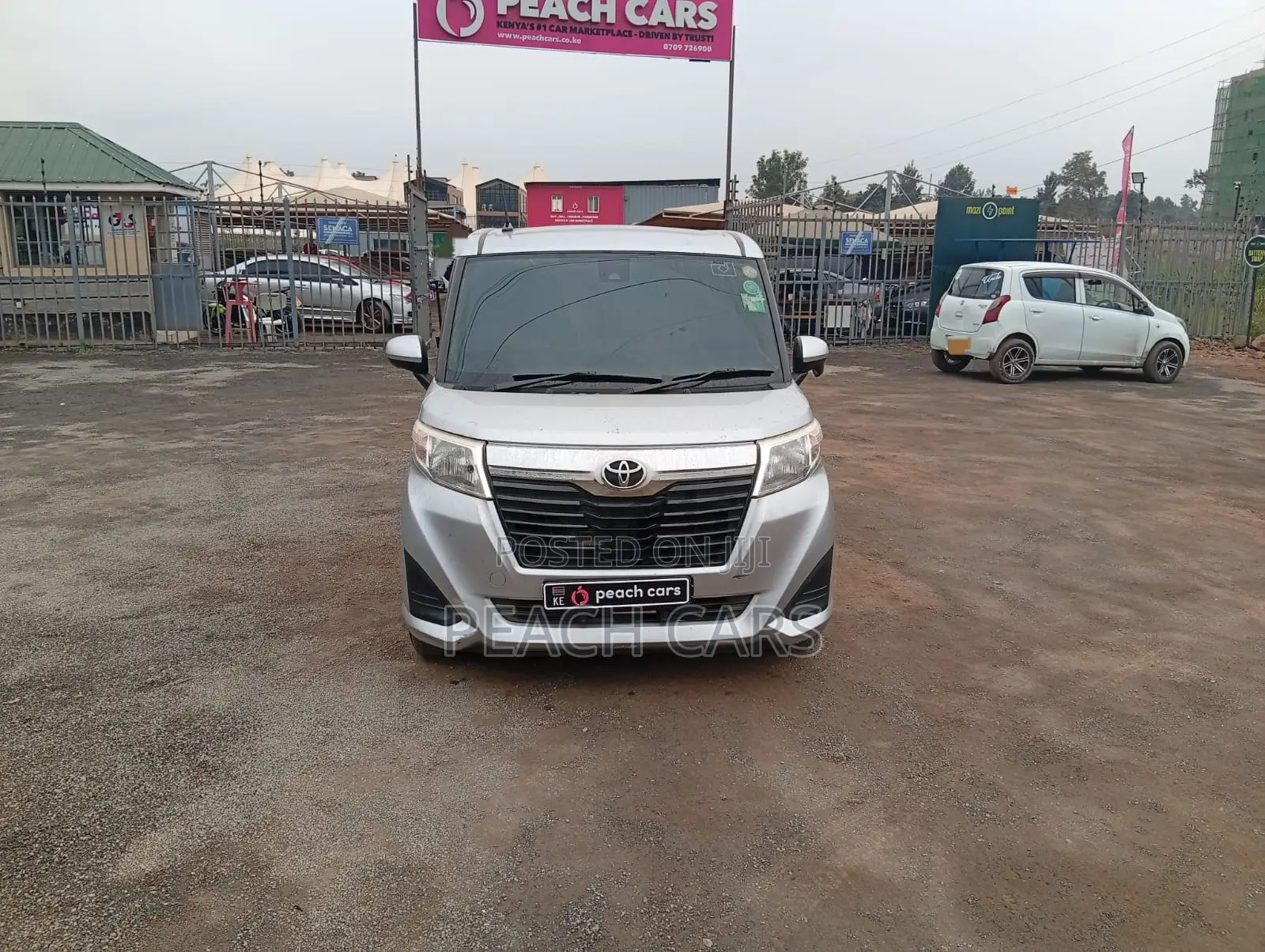 Toyota Roomy 2017 Silver