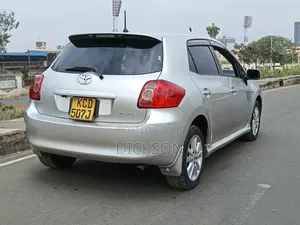 Toyota Auris 2009 Silver