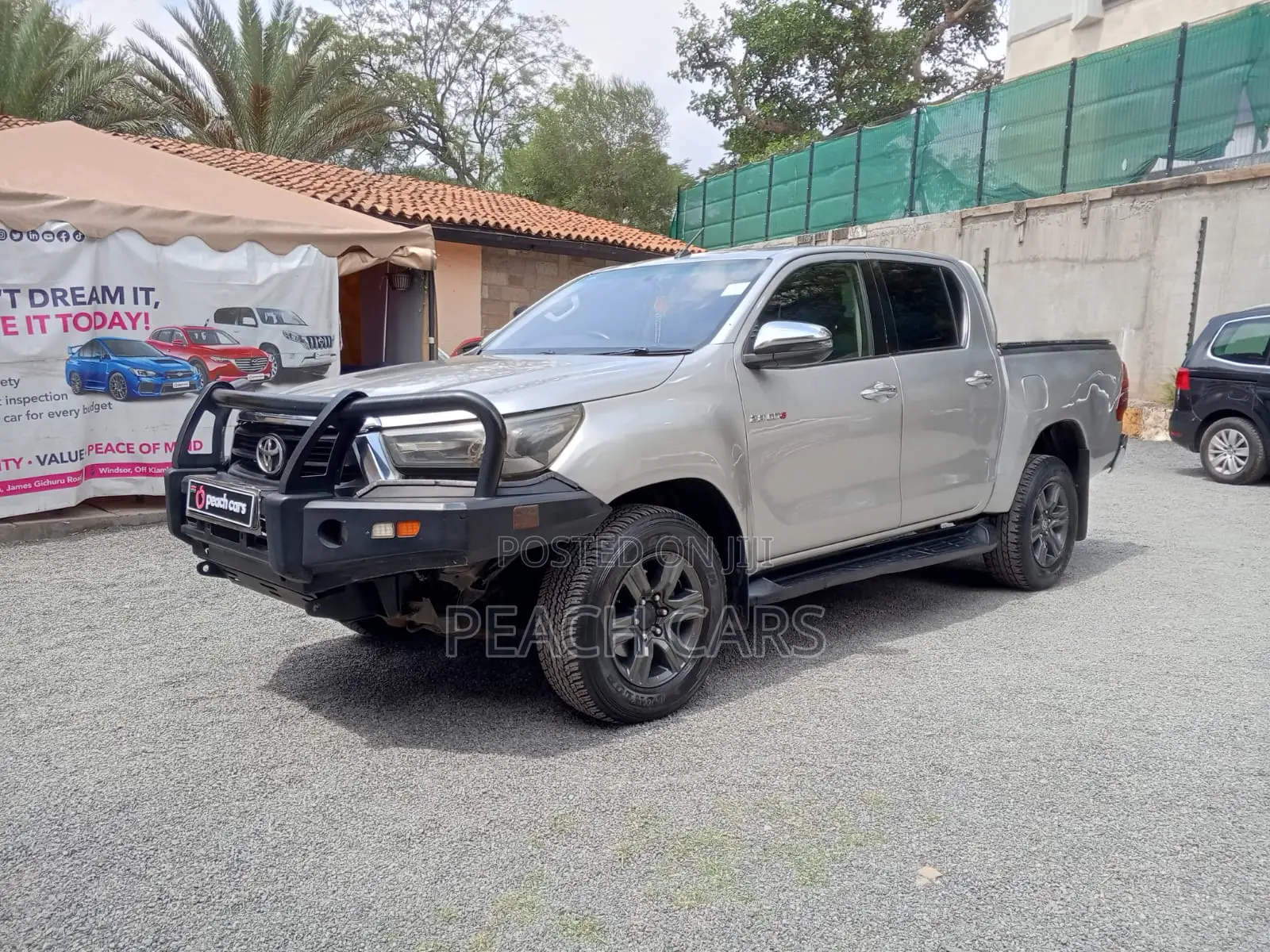 Toyota Hilux 2021 Silver