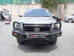 Toyota Hilux 2021 Silver