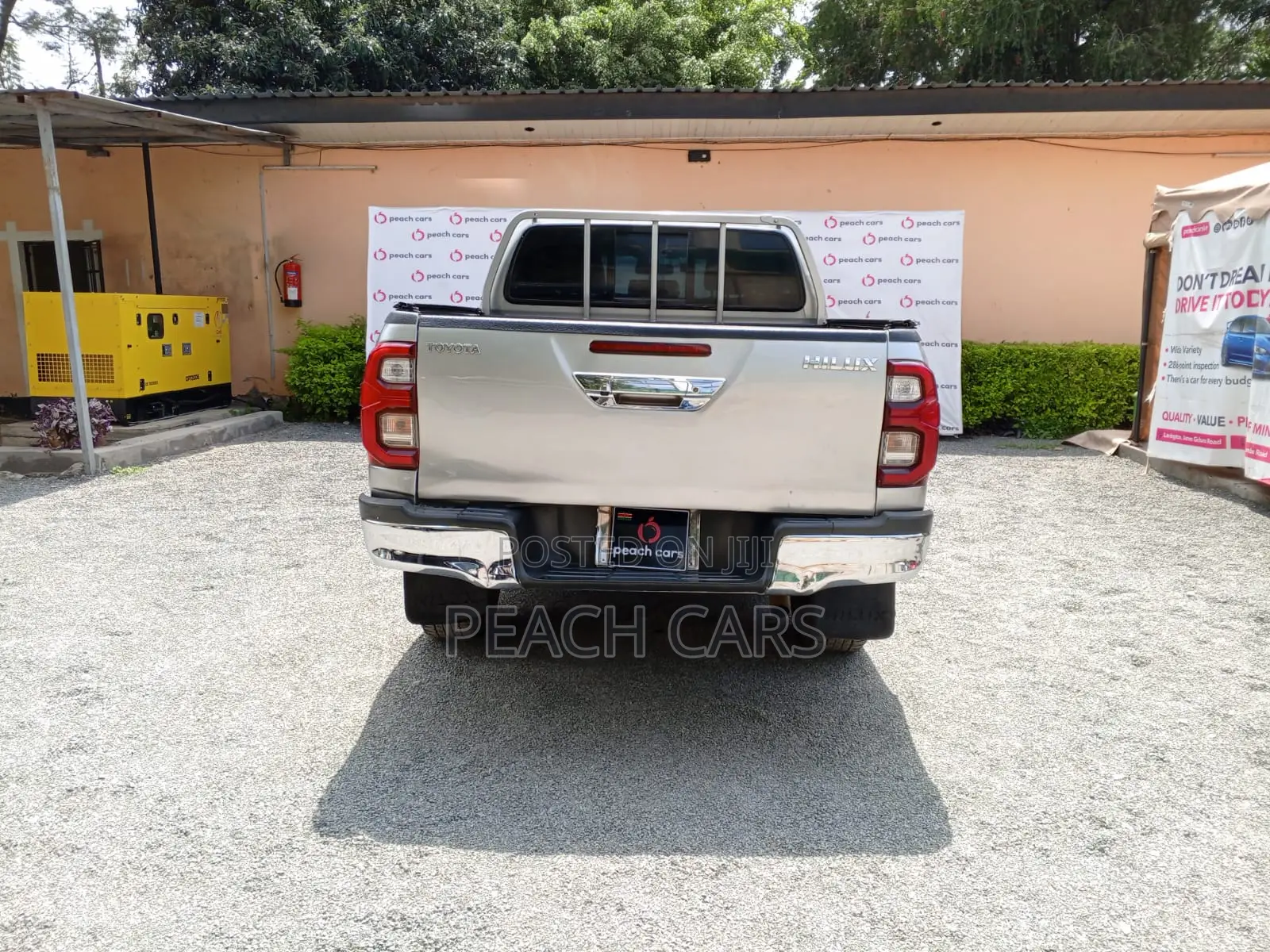 Toyota Hilux 2021 Silver