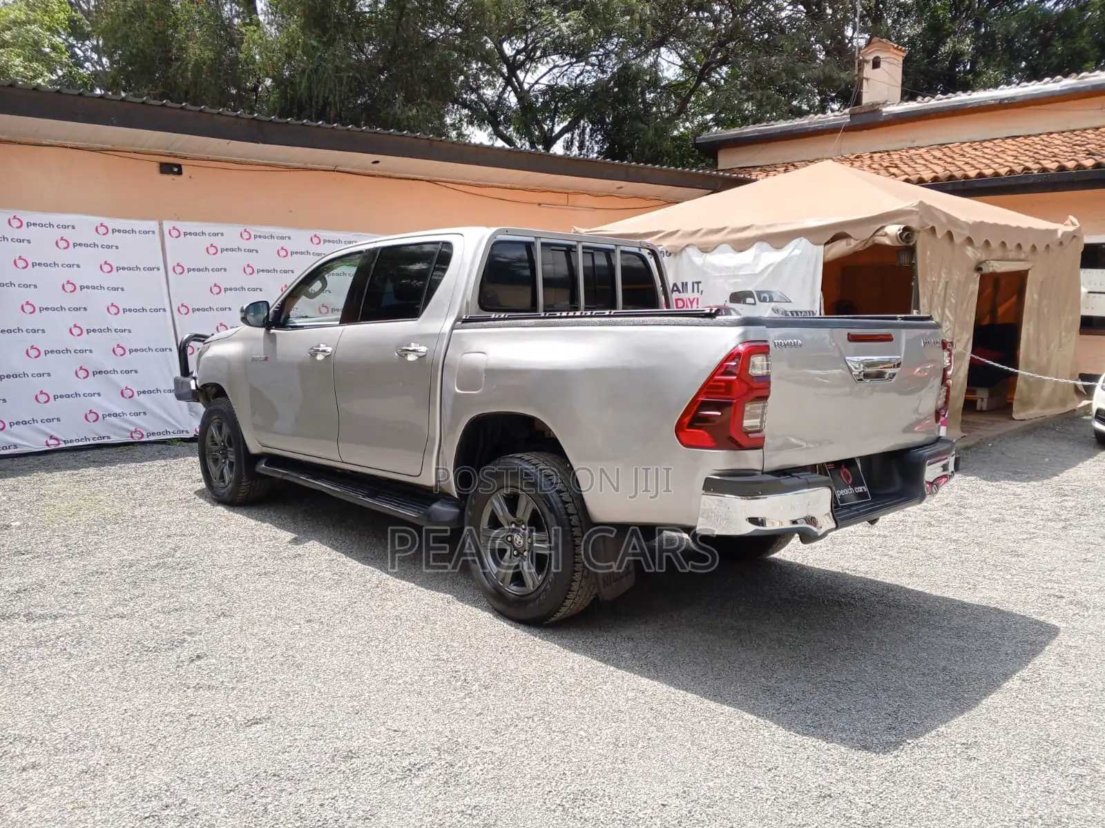 Toyota Hilux 2021 Silver