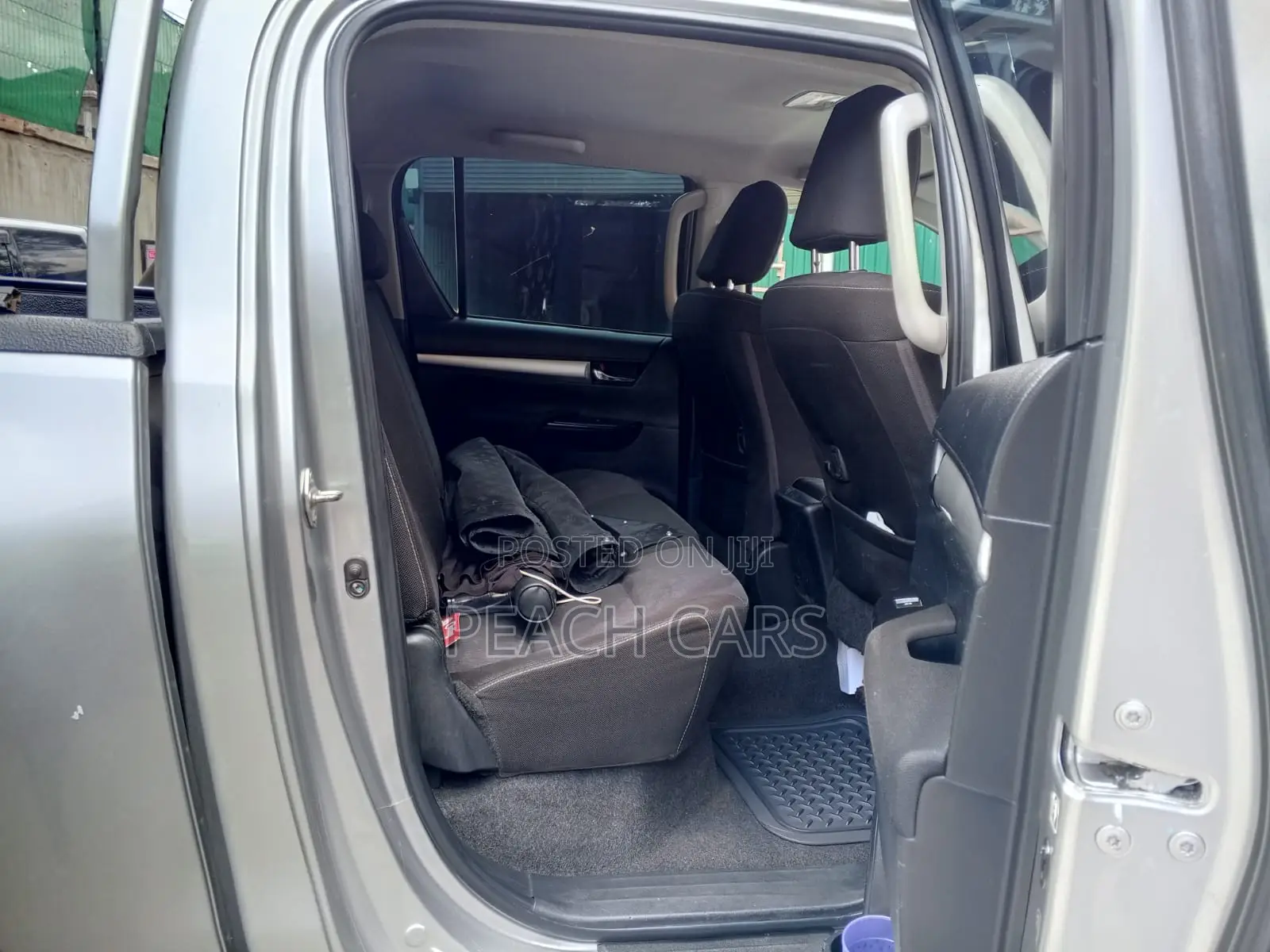 Toyota Hilux 2021 Silver