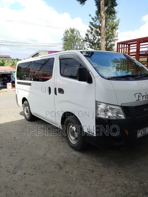 Isuzu Como 2014 White