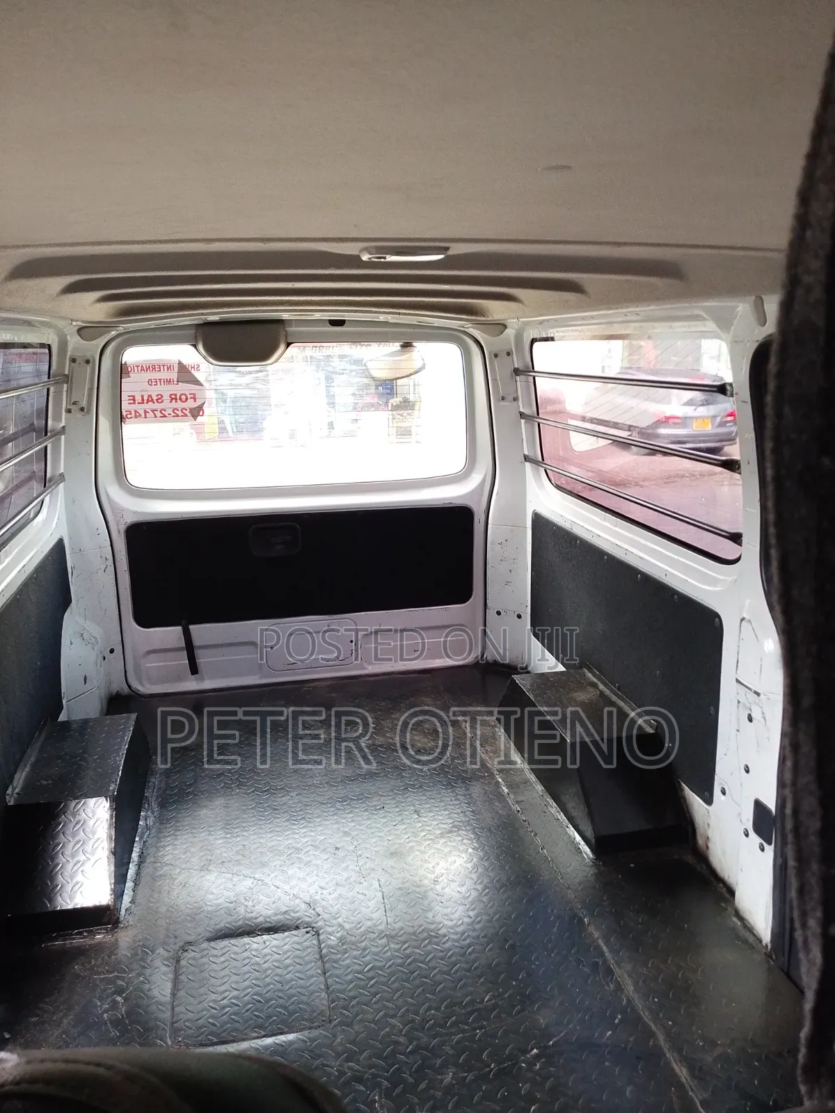 Isuzu Como 2014 White