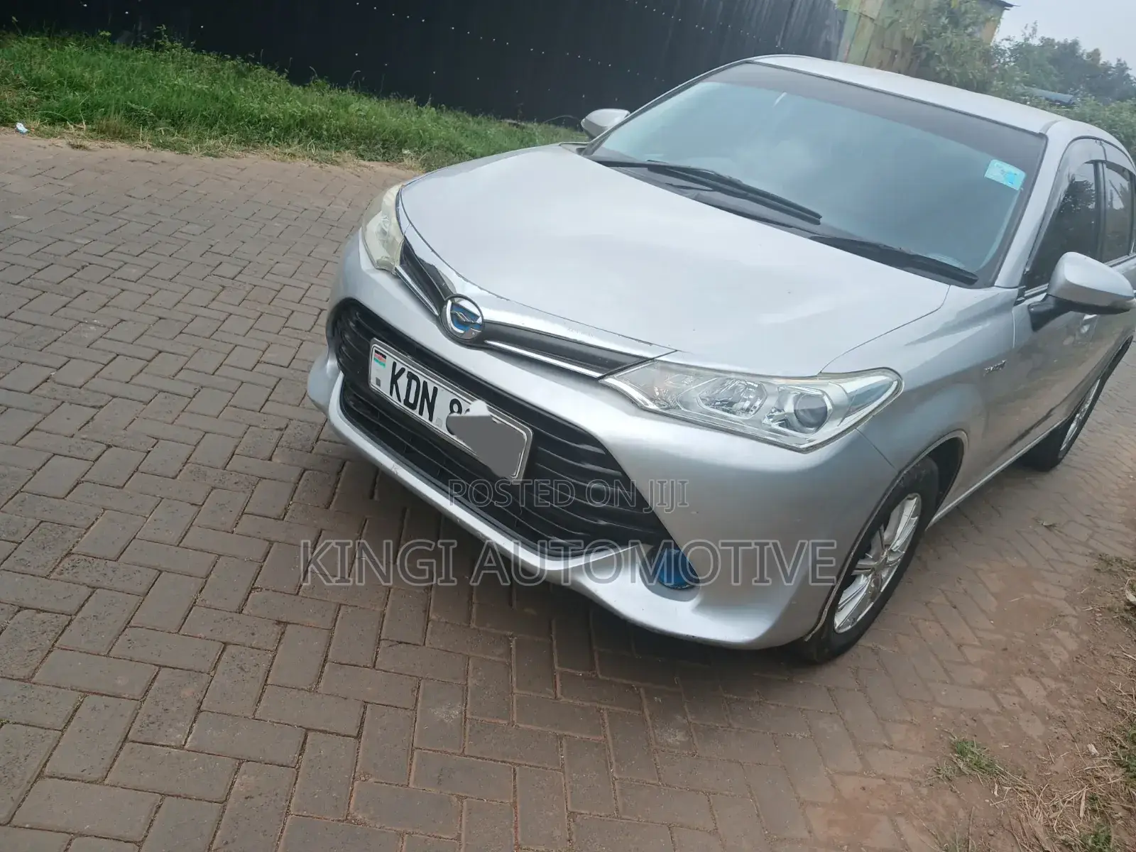 Toyota Axio 2016 Silver