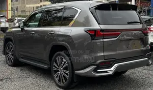 Lexus LX 600 2024 Gray
