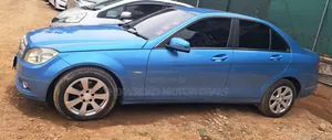 Mercedes-Benz C200 2011 Blue