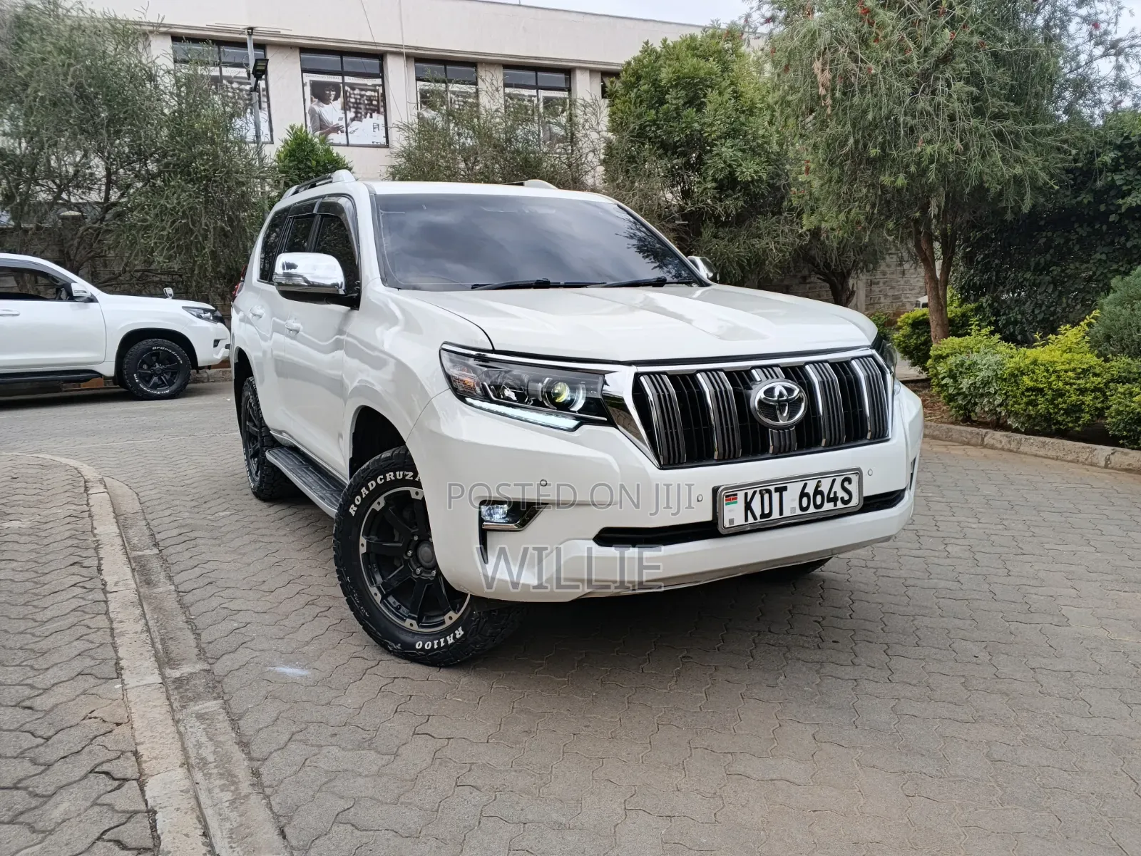 Toyota Land Cruiser Prado 2017 White