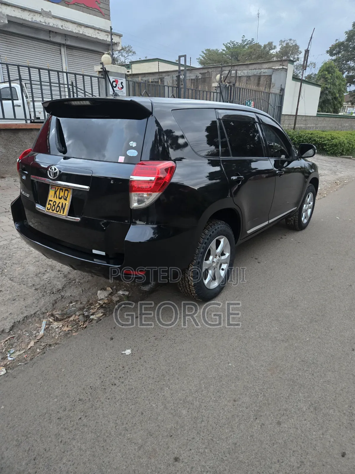 Toyota Vanguard 2011 Black