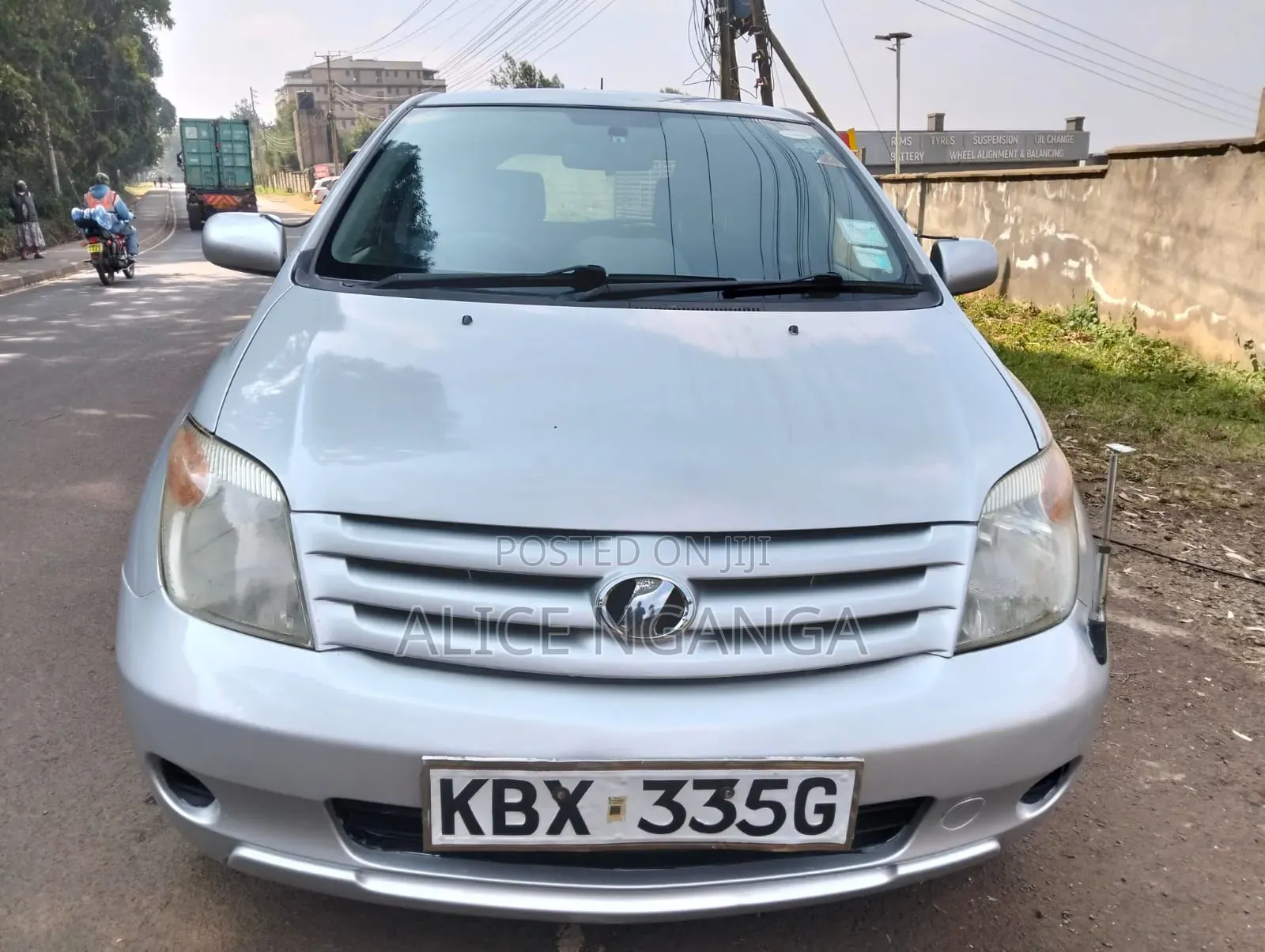 Toyota IST 2005 Silver