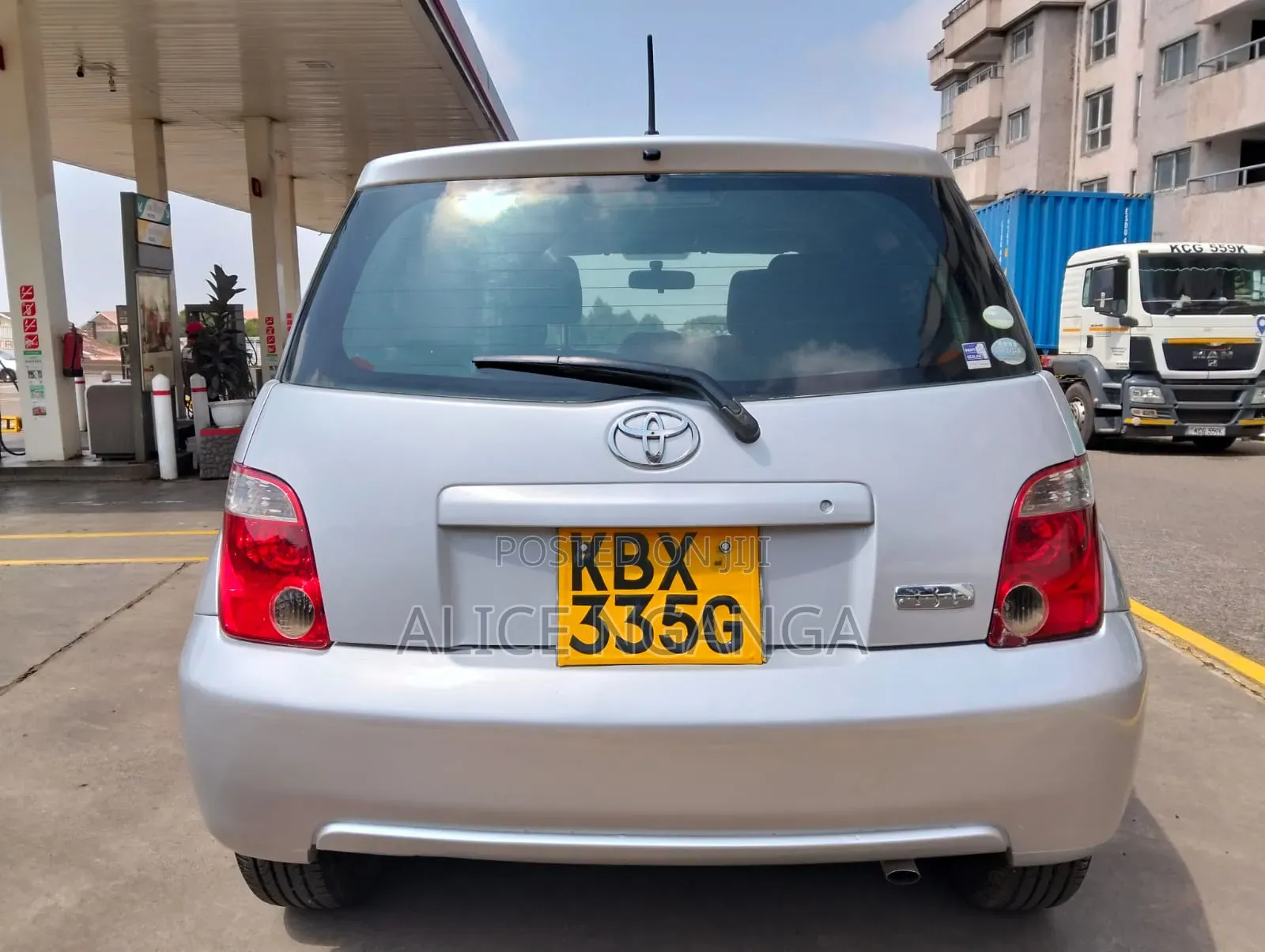 Toyota IST 2005 Silver