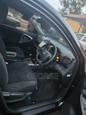Toyota Vanguard 2011 Black