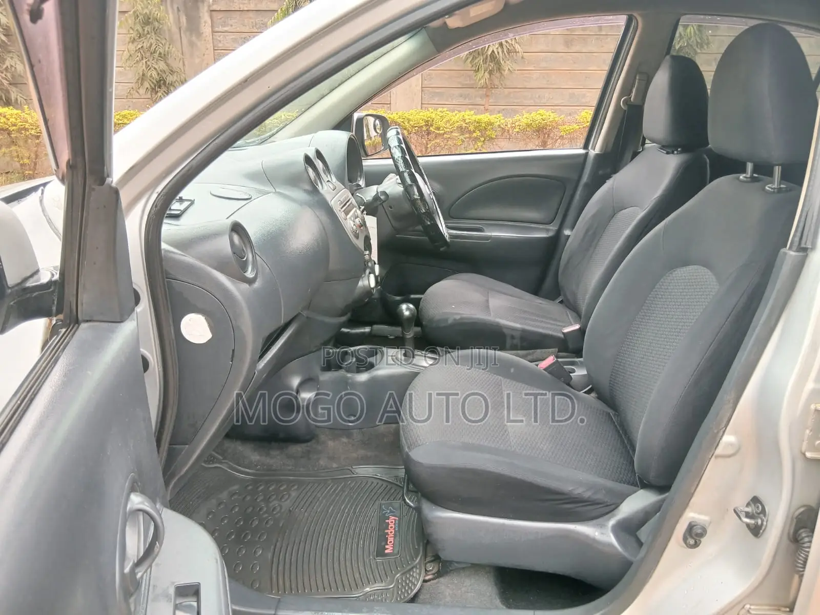 Nissan March 2012 Silver