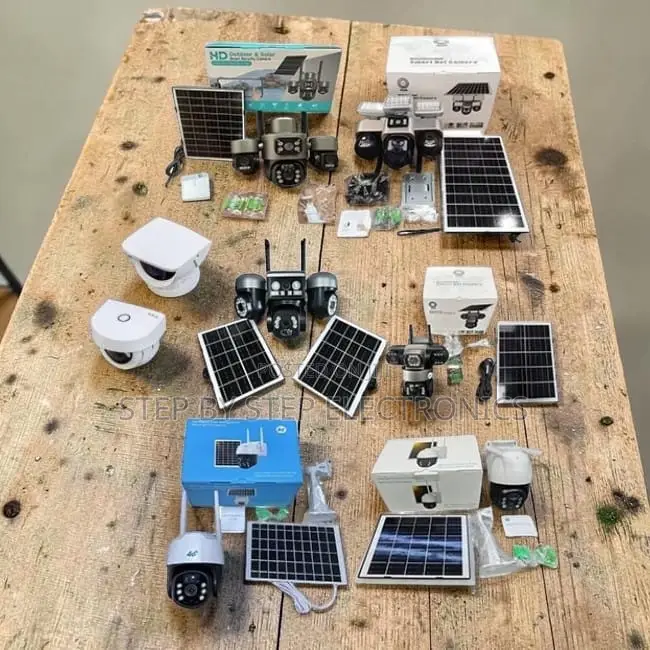 Weatherproof Housing 4G PTZ Dual Triple Four Lens Solar Cameras