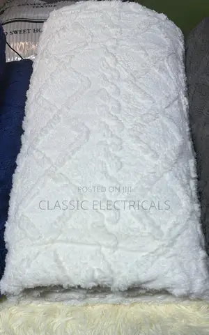 Cream White Sharper Fleece Blanket