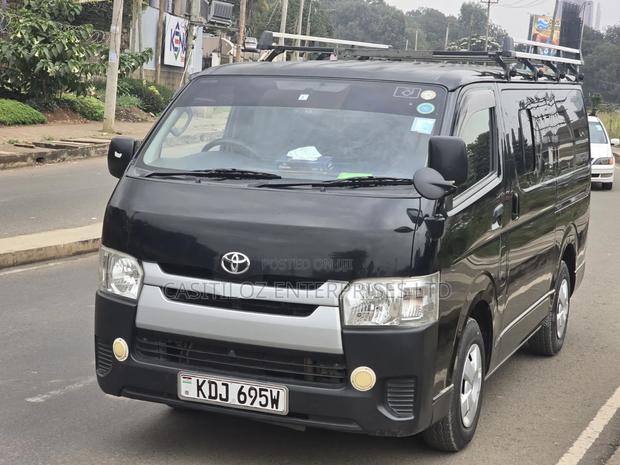 Toyota HiAce 2016 Black