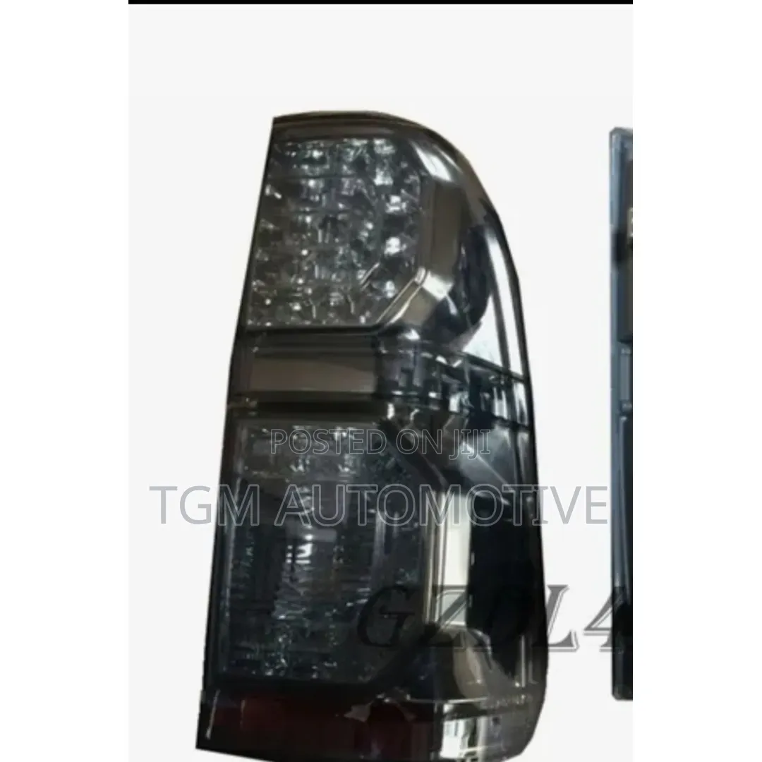 Tail Lamp Hilux Vigo Smoked Aftermarket