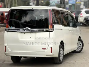Toyota Noah 2.0 AWD (7 Seater) 2020 White