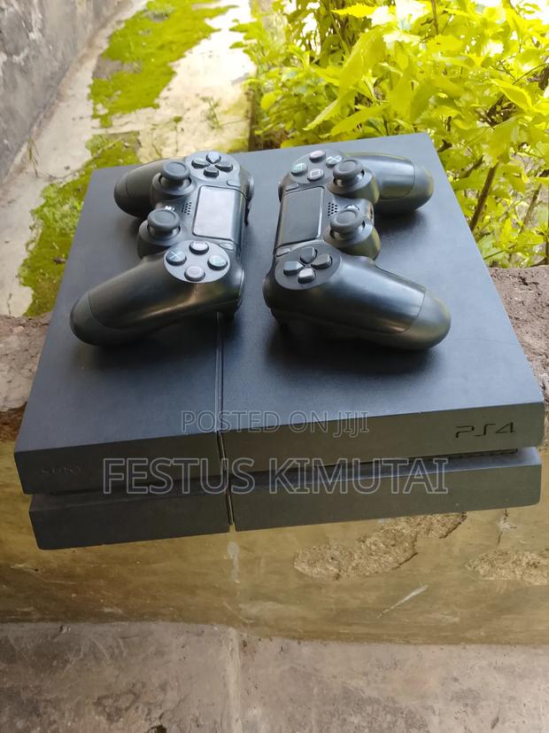 2nd Hand PS4 - main view