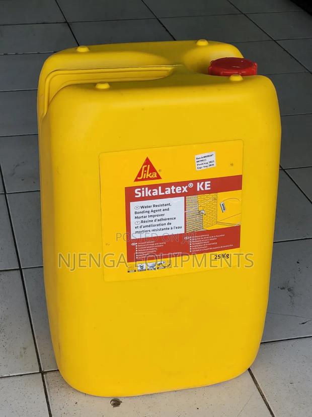 SikaLatex KE Water-Resistant Bonding Agent Mortar Improver (25 Kg) - main view