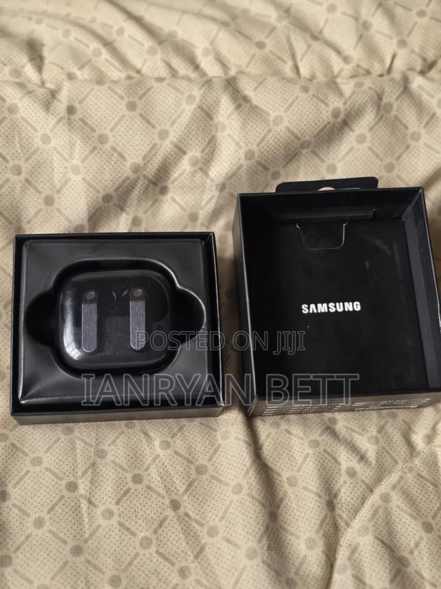 Samsung Galaxy Buds 4 Pro - thumbnail 3