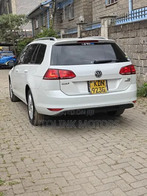 Volkswagen Golf 2016 White