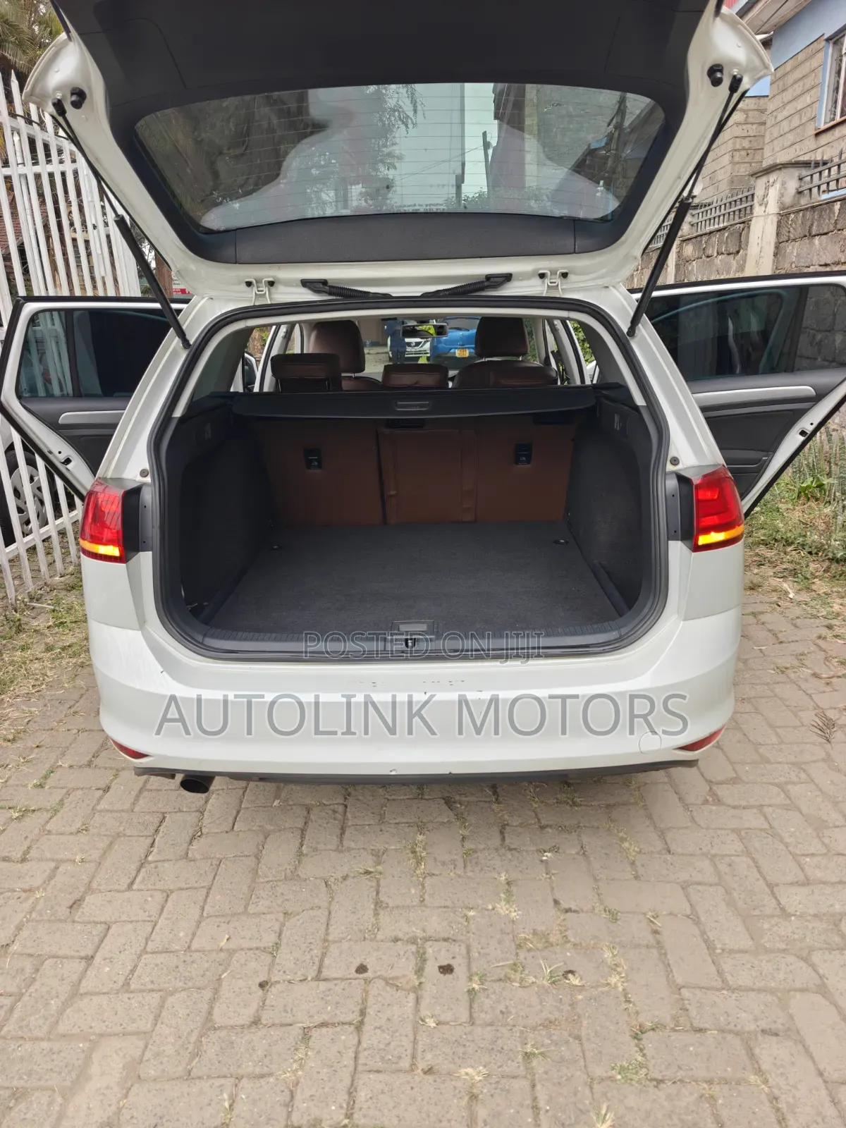 Volkswagen Golf 2016 White