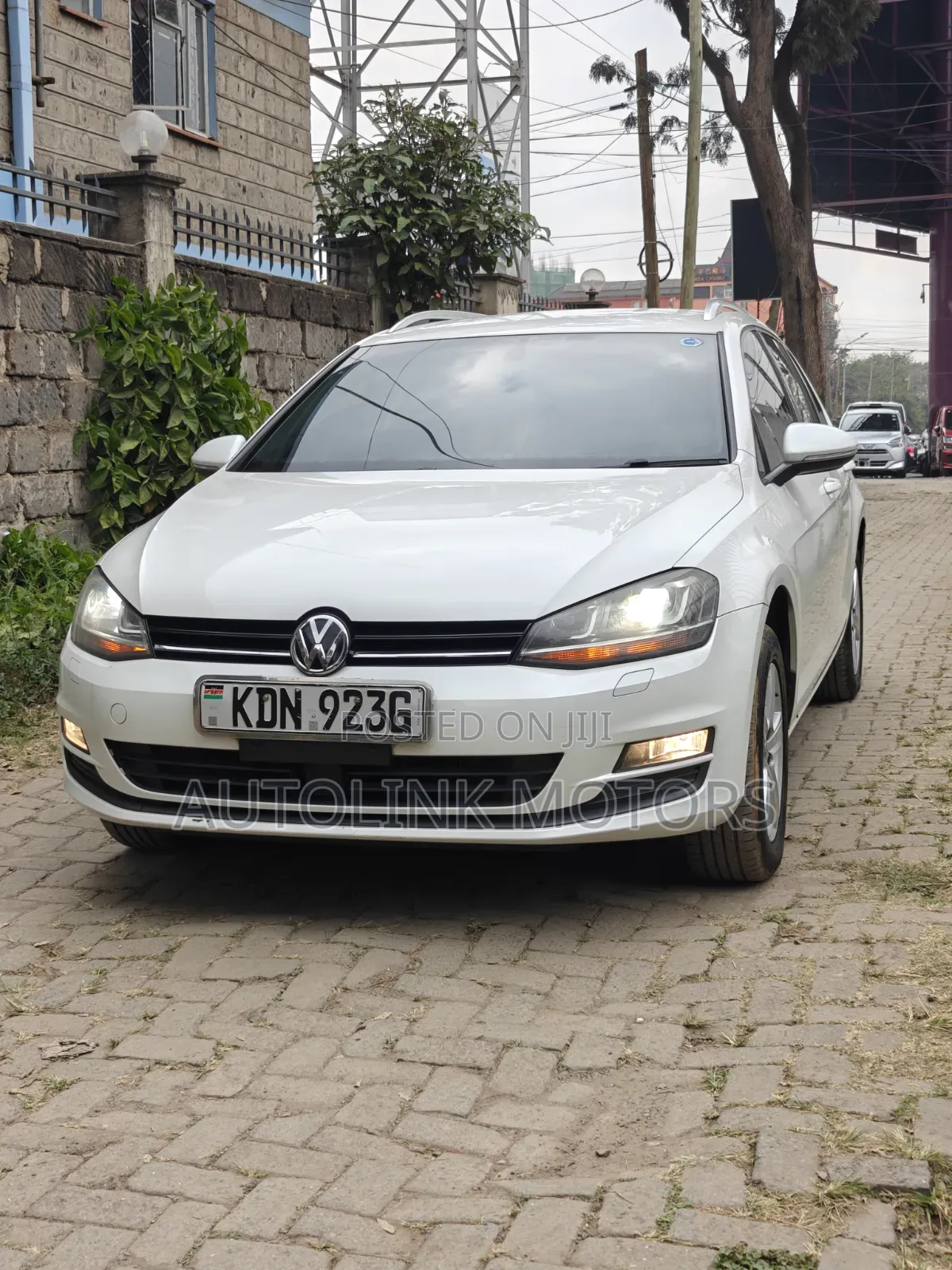 Volkswagen Golf 2016 White