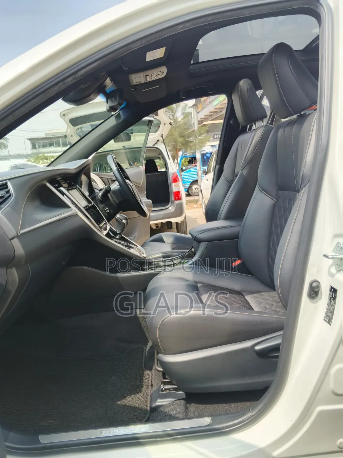Toyota Harrier 2019 Pearl
