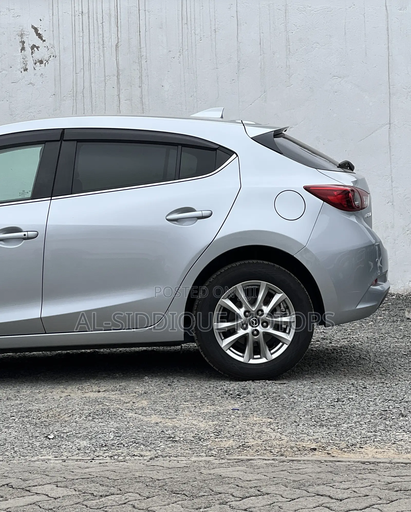 Mazda Axela 2018 Silver
