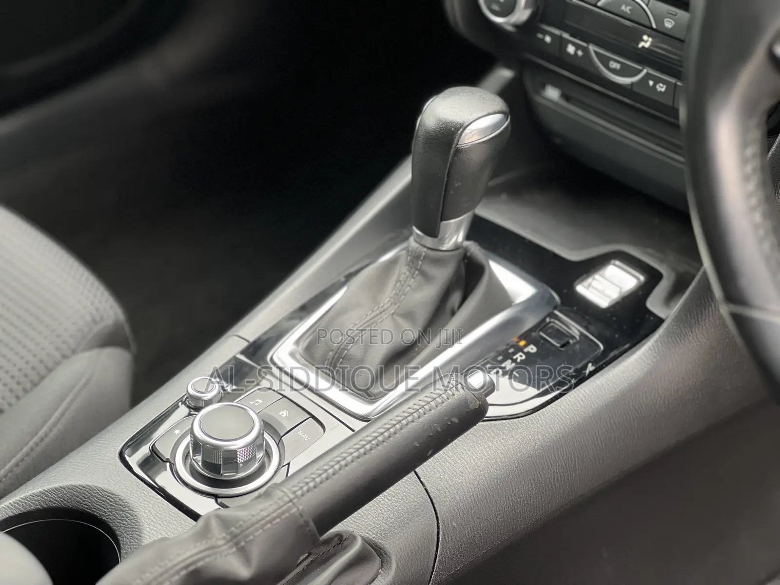 Mazda Axela 2018 Silver