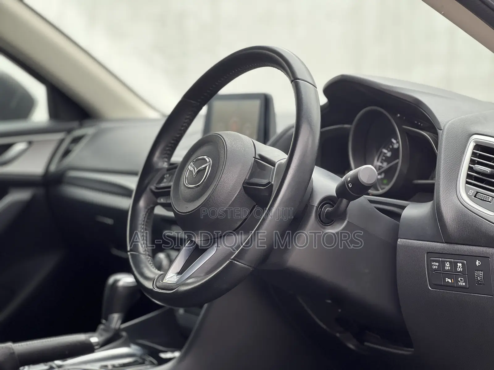 Mazda Axela 2018 Silver