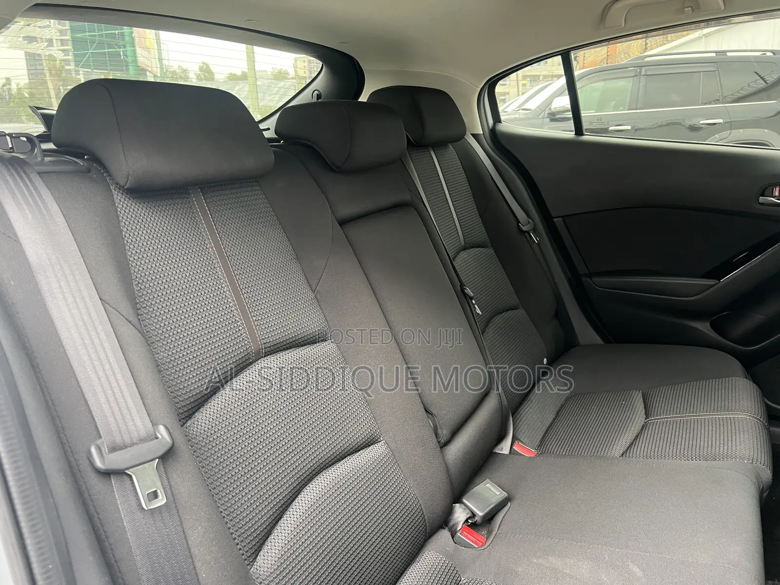 Mazda Axela 2018 Silver