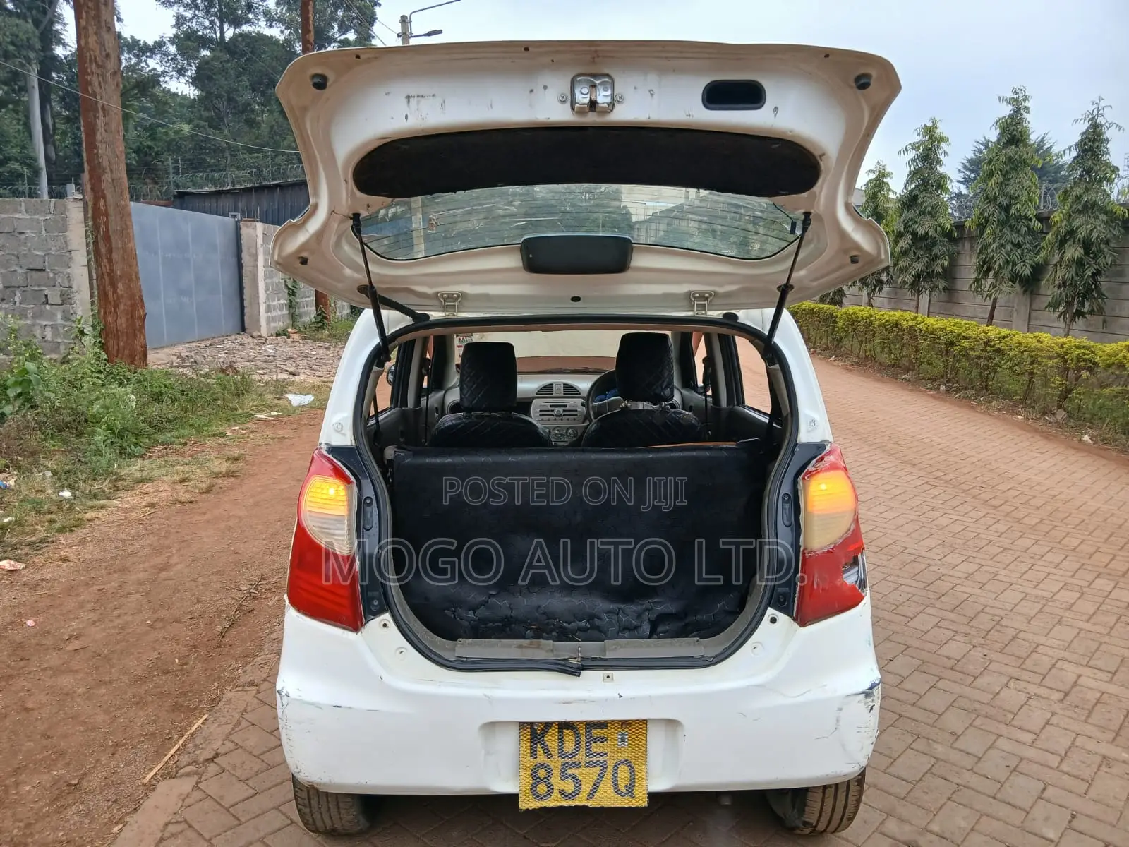 Suzuki Alto 2014 White