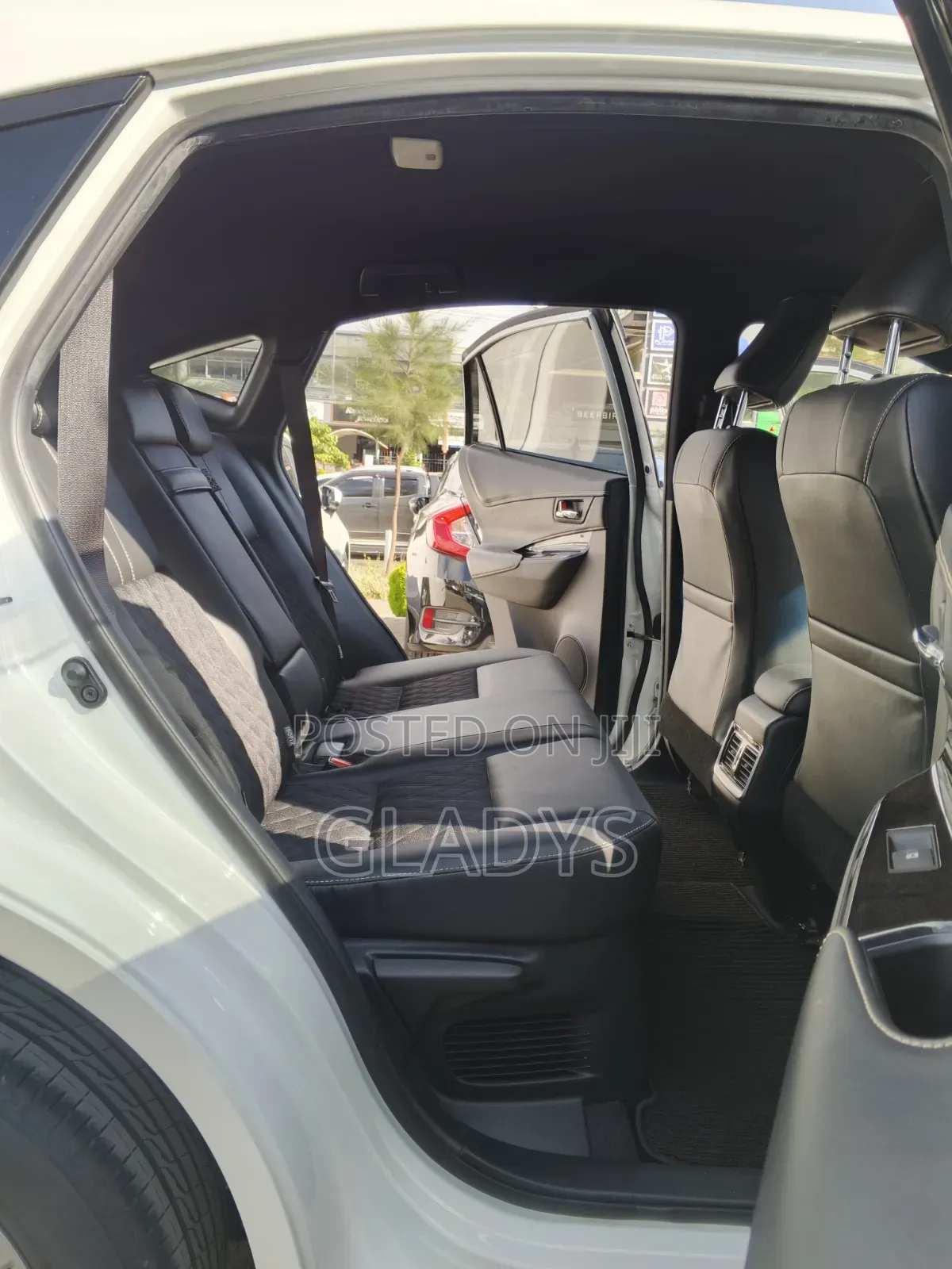 Toyota Harrier 2019 White