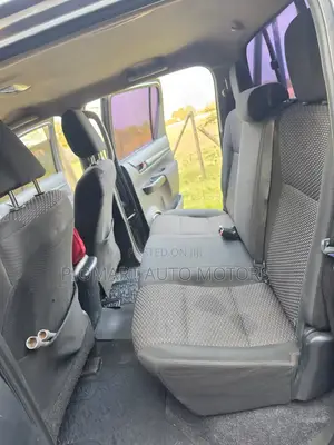Toyota Hilux 2016 Gray