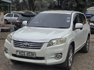 Toyota Vanguard 2012 White