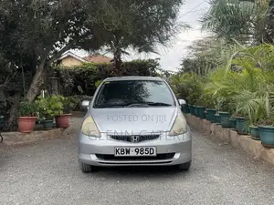 Honda Fit 2006 Silver
