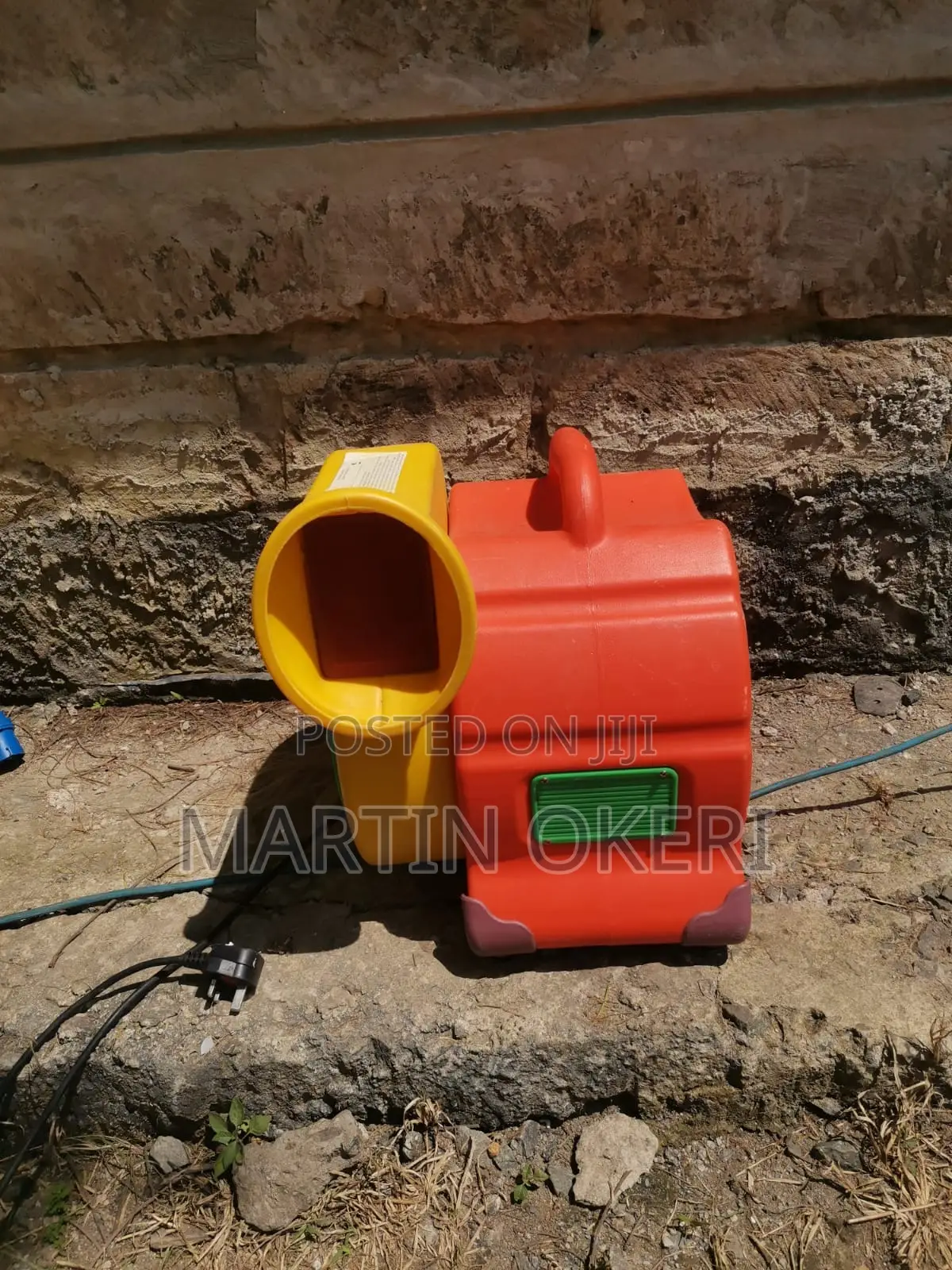 Blower Bouncing Castle