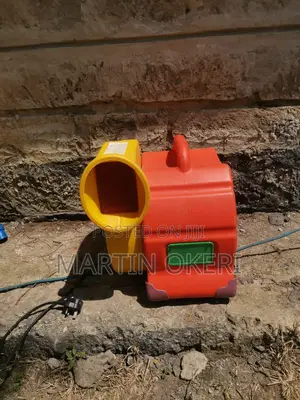 Blower Bouncing Castle