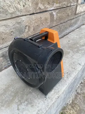 Blower Bouncing Castle